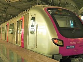मेट्रो 2A, 7 सुस्साट, आठवड्याभरातच १० लाख प्रवासी