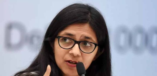 रिअॅलिटी चेक करणा-या महिला आयोगाच्या अध्यक्षांशी गैरवर्तन!