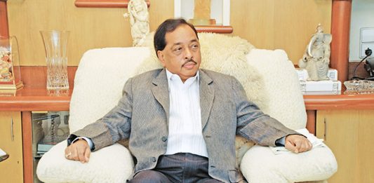 मागे वळून पाहताना...