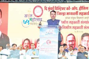 सहकारी गृहनिर्माण संस्थांच्या पुनर्विकासासाठी सरकार कटिबद्ध