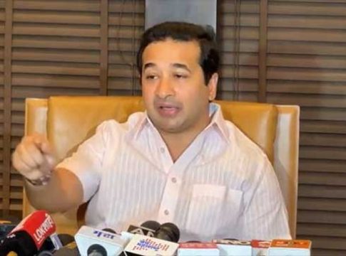 संजय राऊतांची चाटूगिरीत पीएचडी : नितेश राणे