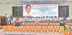 राजकारणापेक्षा समाजकारण महत्वाचे