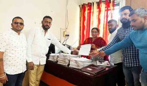 'द केरला स्टोरी' चित्रपट करमुक्त करा