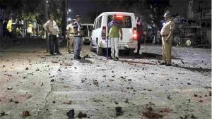 राज्यात दंगल आणि हिंसाचाराचं वातावरण