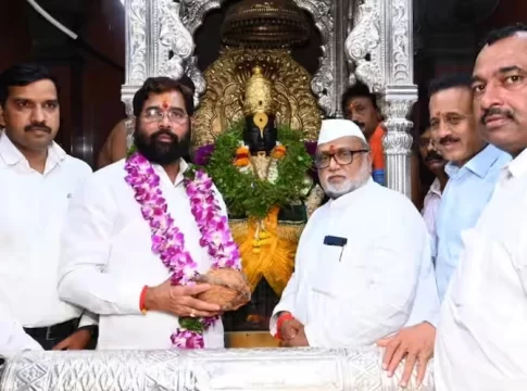 CM Eknath Shinde : मुख्यमंत्री एकनाथ शिंदेंचे 'एक तीर से दो निशाने'
