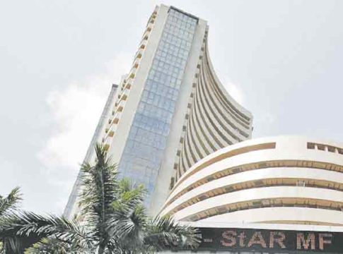 Share market : शेअर बाजार उच्चांकाला...