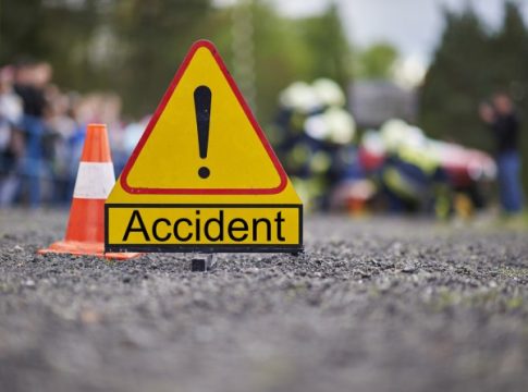 Accident: समृद्धी महामार्गावर भीषण अपघात, १२ जणांचा मृत्यू