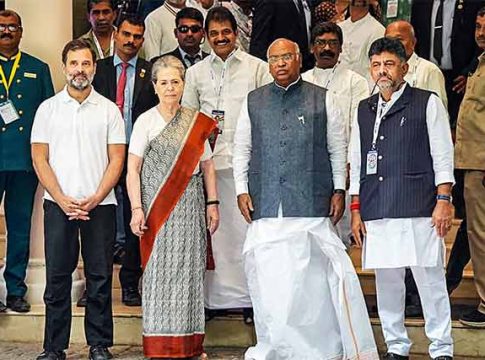काँग्रेसला पनवती…