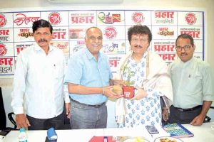 Visubhau Bapat : मराठी कवितेची नोंद गिनीज बुकमध्ये व्हावी : प्रा. विसूभाऊ बापट