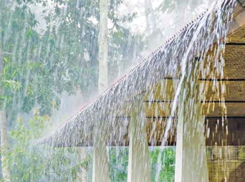 Maharashtra Weather : महाराष्ट्रातील तापमानात होणार घट; तुरळक पावसाचा अंदाज!