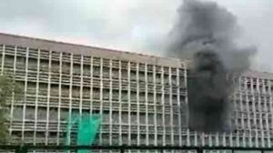 Delhi AIIMS Hospital Fire : दिल्लीतील एम्स रुग्णालयाला भीषण आग
