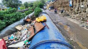 Shocking : मुंबईकरांनो शी.. कसले घाणेरडे पाणी पिताय, हे पहा...
