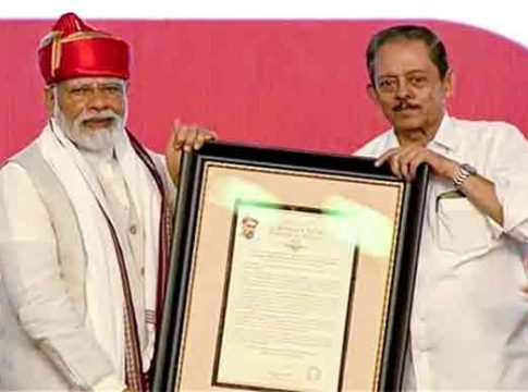 Tilak Award: सुराज्यासाठी झटणाऱ्या मोदींचा सन्मान...