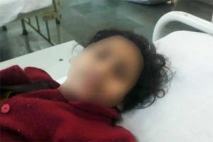 Social Media : सोशल मीडियावर टाकलेल्या लग्नाच्या फोटोंमुळे १७ वर्षीय मुलीची नरकातून सुटका