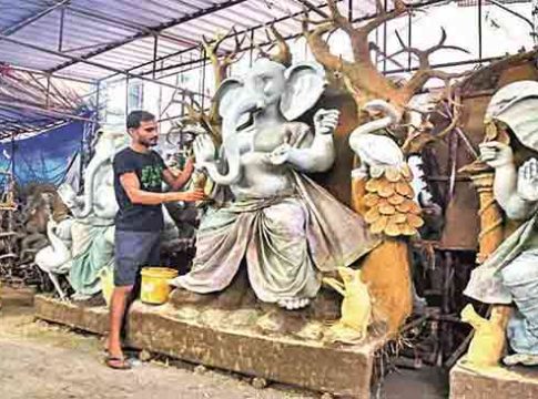 पीओपीच्या गणेश मूर्तींवर बंदी आल्यास लाखो मूर्तिकार होणार बेरोजगार