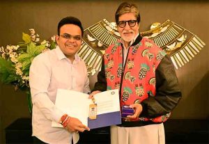Golden Ticket : क्रिकेटप्रेमी बिग बींना वर्ल्ड कपचं गोल्डन तिकीट