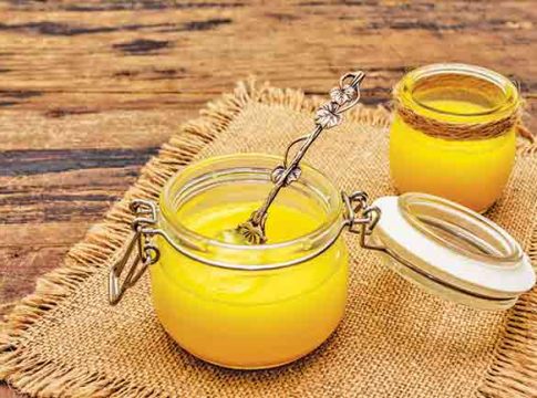 Health: हे वाचल्यानंतर तुम्ही दररोज पोळीला तूप लावून खाल