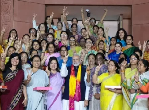 Women Reservation Bill: नारी शक्ती वंदन कायद्याला राष्ट्रपतींची मंजुरी