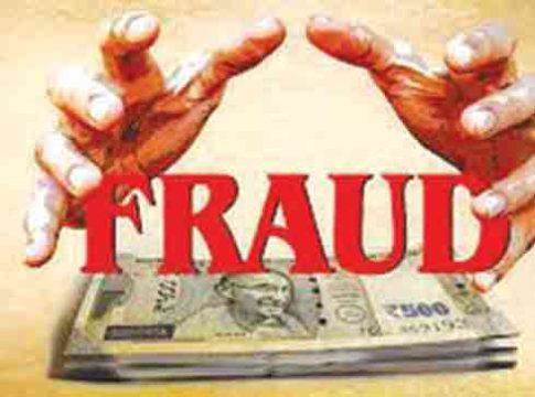 Cyber Crime : सायबर चोरट्यांनी डॉक्टर महिलेला १९ कोटींचा गंडा घातला