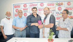 Kedar Vaidya : प्रहारच्या गजाली कार्यक्रमात दिग्दर्शक केदार वैद्य...