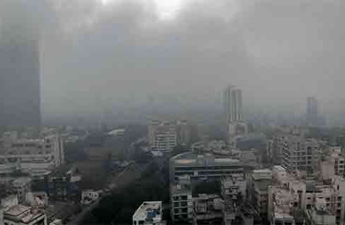 Mumbai Pollution : मुंबईत कचरा जाळताना आढळल्यास करा थेट ऑनलाईन तक्रार!