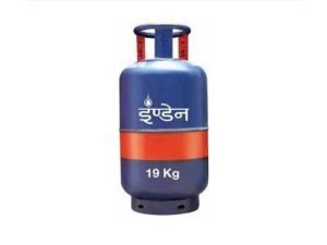 Cylinder Price : महागाईचा झटका, २०९ रूपयांनी महाग झाला व्यवसायिक सिलेंडर