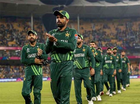 PAK vs SA: विश्वचषकात पाकिस्तानचा सलग चौथा पराभव, रोमहर्षक सामन्यात आफ्रिकेने मारली बाजी
