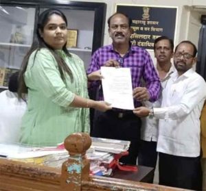मराठा समाजाचे पेण मध्ये मंगळवार पासून साखळी उपोषण, पेण तहसीलदारांना दिले निवेदन
