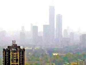 मुंबईतील हवेची गुणवत्ता पुन्हा खालावली