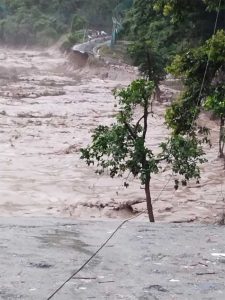 Sikkim Flood: सिक्कीम जलप्रलयात १९ जणांचा मृत्यू, ३ हजाराहून अधिक पर्यटक अडकले