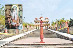 Gajanan Maharaj : संत आणि भगवंत एकरूप साक्षात...