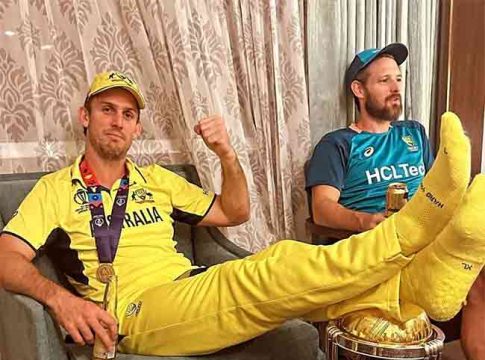 Mitchell Marsh : ट्रॉफीवर पाय ठेवण्याच्या कृतीबद्दल मिचेल म्हणतो, मी पुन्हा तेच करणार!