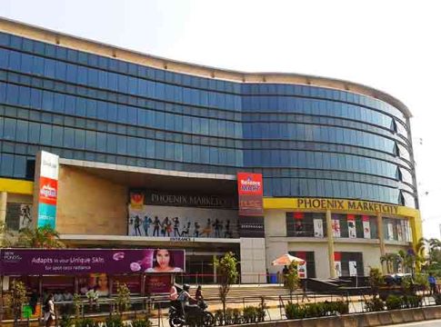Marathi Boards : कुर्ल्यातील फिनिक्स मार्केटसिटी मॉलला मनसेचा दणका!