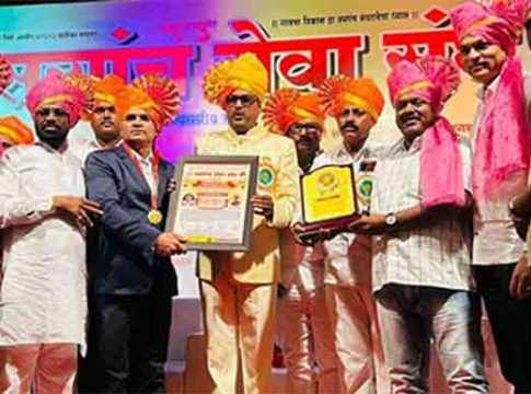 उंबर्डे सरपंच महेश पाटील राज्यस्तरीय आदर्श सरपंच पुरस्काराने सन्मानित