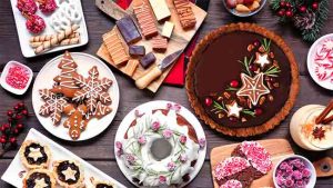 Christmas Party : अंडी खात नाही? मग ख्रिसमससाठी घरच्या घरी ट्राय करा 'हे' सोपे एगलेस डेजर्ट्स...