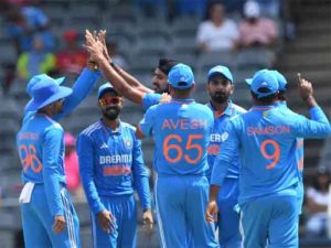 IND vs SA 1st ODI : दक्षिण आफ्रिकेचा फलंदाजीचा निर्णय चुकला; ११६ धावांतच झाले गार!