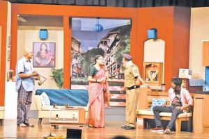 Marathi Natak : विपर्यासी फार्साचे उत्तम उदाहरण : मर्डरवाले कुलकर्णी
