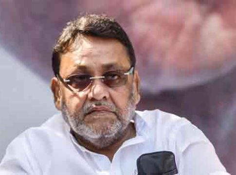 महापालिकेच्या निवडणुकीआधीच मुंबईतला राष्ट्रवादीचा चेहरा पडला