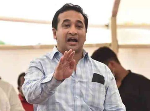 Nitesh Rane : नेहमी देवेंद्र फडणवीसांचा राजीनामा मागणार्या सुप्रियाताई पुणे प्रकरणावर गप्प का?