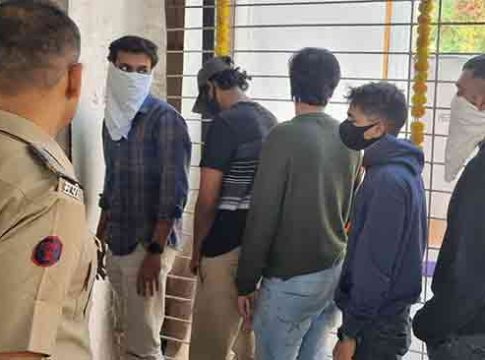 रेव्ह पार्ट्यांचा  नंगानाच वेळीच रोखा