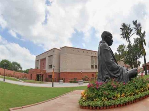Parliament: संसद सुरक्षेबाबत मोठा निर्णय, सुरक्षेसाठी CISF तैनात