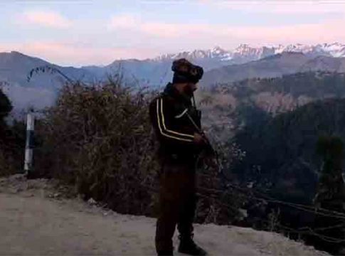 Terrorist attack: जम्मू-काश्मीरच्या पूंछमध्ये दहशतवादी हल्ला, तीन जवान शहीद