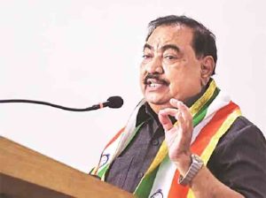 Politics: एकनाथ खडसे राजकारणातून निवृत्ती घेणार?