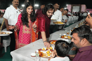 Anant - Radhika Pre-Wedding : अनंत-राधिकाच्या प्री वेडिंग सोहळ्याची सुरुवात अन्नदानाने