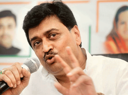 Ashok Chavan : काँग्रेसचं नेतृत्व कमकुवत झालंय; अवघ्या १७ जागांवर त्यांची बोळवण केली!