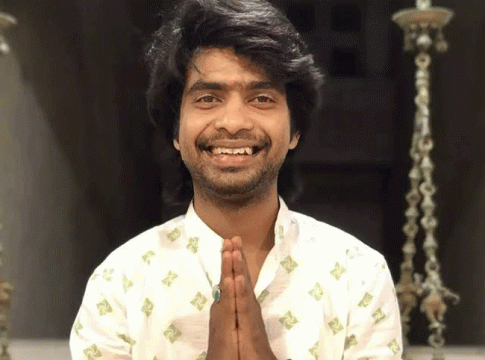अभिनेता प्रथमेश परब पहिल्यांदाच बॉलिवूड सिनेमात मुख्य नायक म्हणून दिसणार