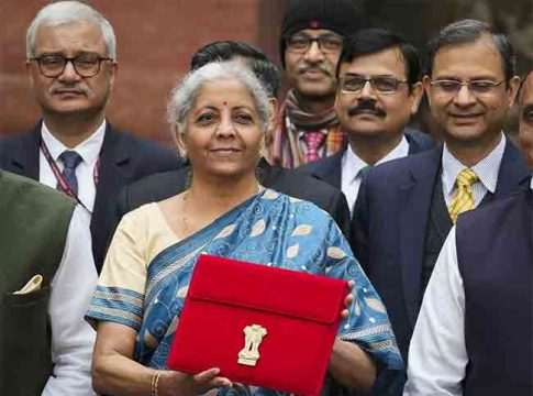 आज संसदेत अर्थसंकल्पीय सर्वेक्षण २०२५-२६ सादर होणार 'या' क्षेत्रावर फोकस मोदी म्हणाले हा अर्थसंकल्प....