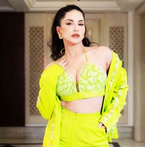 Sunny Leone : 'फना' या नव्या गाण्यातून सनी लिओनी प्रेक्षकांच्या भेटीला