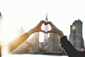 Valentine Day : प्रेमाच्या रंगबिरंगी छटा