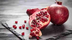 Pomegranate: हिवाळ्यात जरूर खा डाळिंब, होतील जबरदस्त फायदे